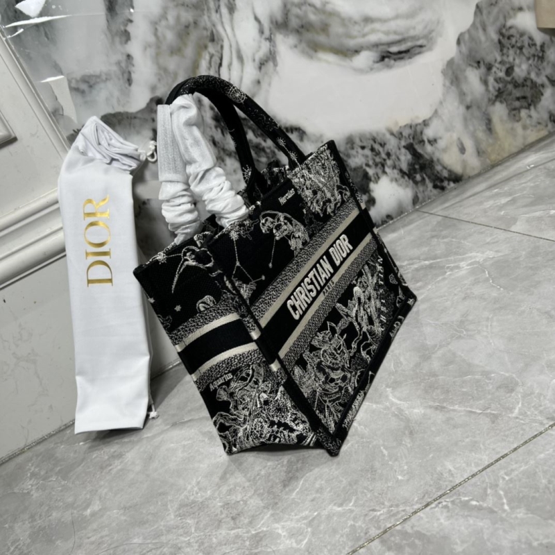 Dior Shopping Bags